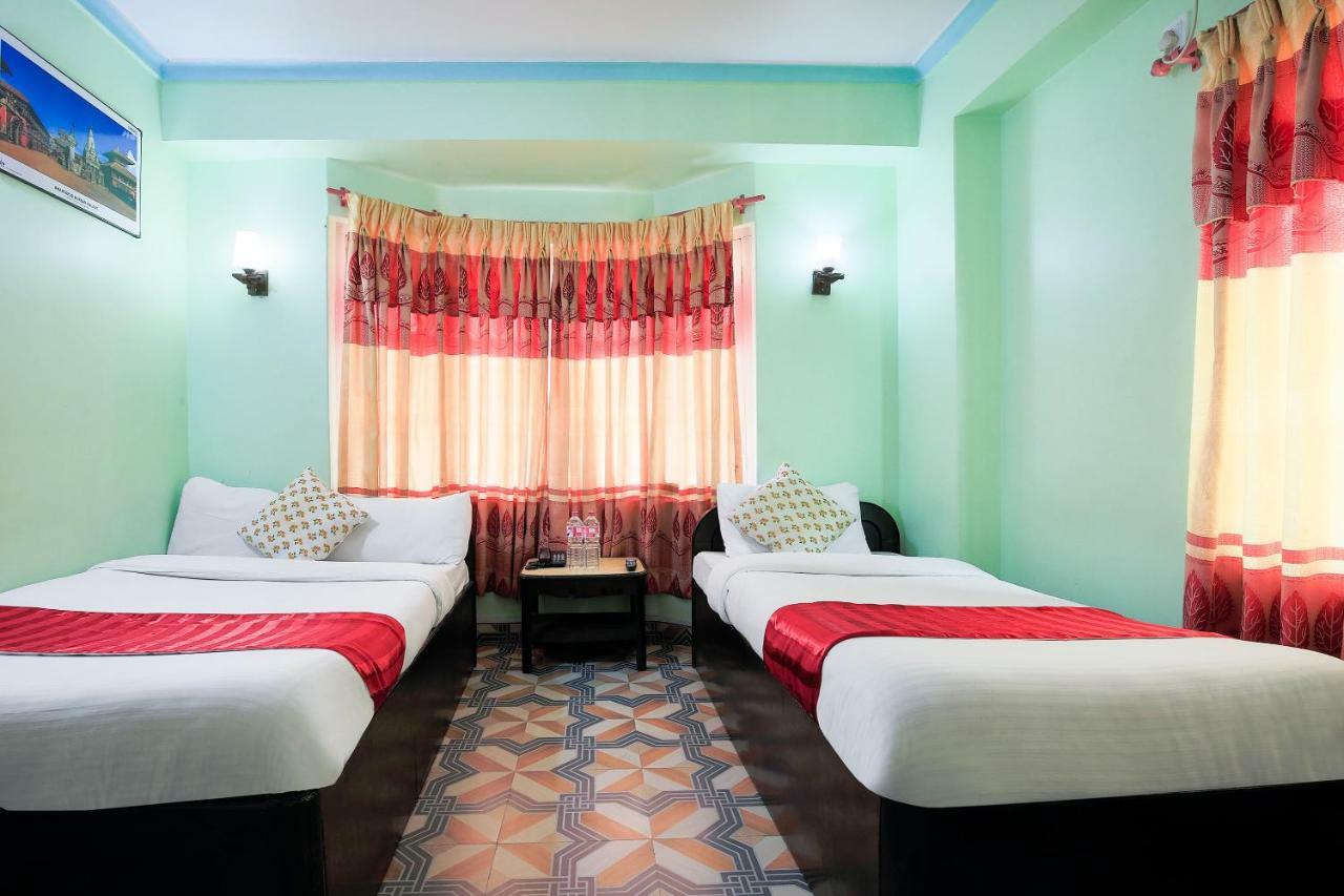 Hotel Rudrakshya Pokhara Ngoại thất bức ảnh