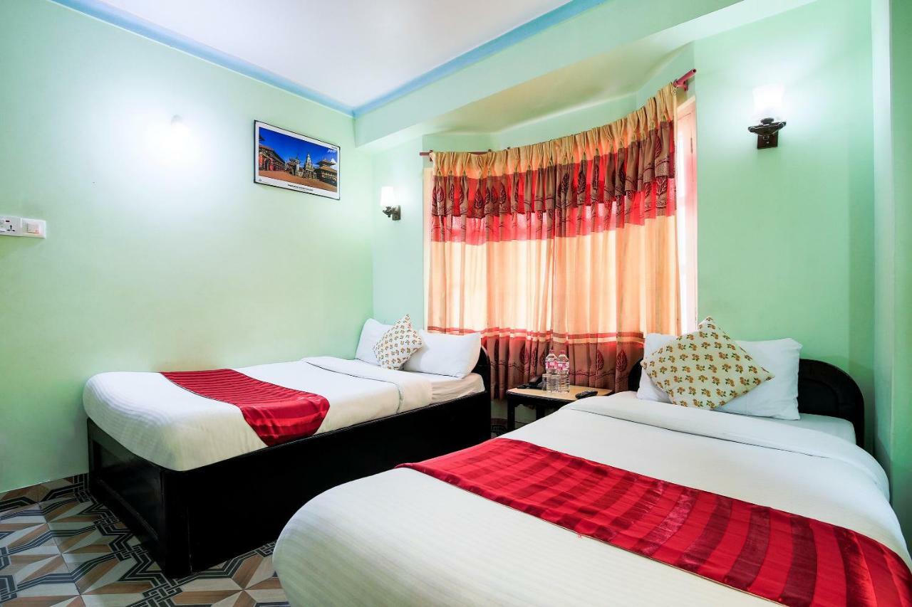 Hotel Rudrakshya Pokhara Ngoại thất bức ảnh